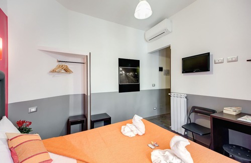 Salario Hotel | MF Hotel