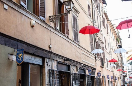 Rione VI Parione Apartment | Mial House Luxury Apartment