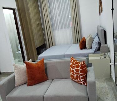 Mombasa Bed & Breakfast | Midnight Manor Studio apartment