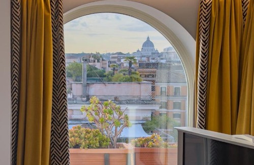 Rione III Colonna Apartment | Migliori Collection Loft Roof Top