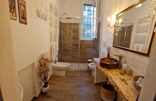 Saragozza-Porto House | Minimal Chic Apartment Garden Free Parking Bologna 5 Min to Center