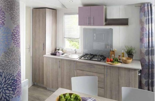 Rivabella House | Mobilehome mit Klimaanlage und Terrasse