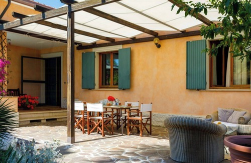 Colbordolo House | Modern villa with view in Marche hills