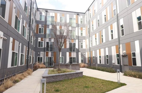 Downtown Baltimore Apartment | Modern 2br 2Bth Downtown Baltimore Apt. w/Pool