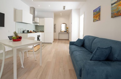 Ripa Apartment | Modern and bright apartment - 10 minutes (walking distance) from the Colosseum.