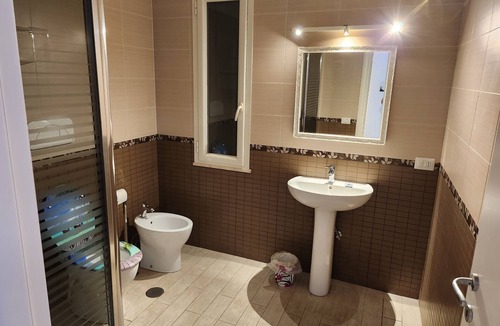 Fiumicino Bed & Breakfast | MODERN AND ROMANTIC VILLA, VERY CLOSE TO THE AIRPORT