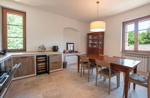 San Gimignano Apartment | Modern apartment in a hamlet with pool 20 minutes from San Gimignano
