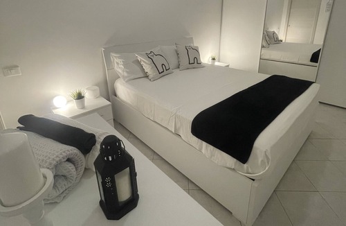Ciampino Apartment | Modern apartment with garden and parking space