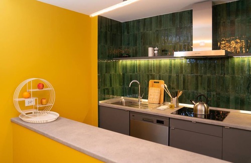 Quartiere XIII Aurelio Apartment | Modern, cosy Garden Suite, parking u.r.