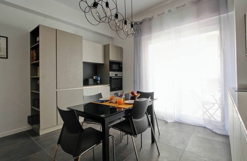 Gianicolo Apartment | Modern House near Trastevere