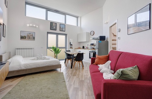 Barona Apartment | Modern Navigli Apartment Milan – Fashion Week September, Fiber Wifi, Air Conditioning