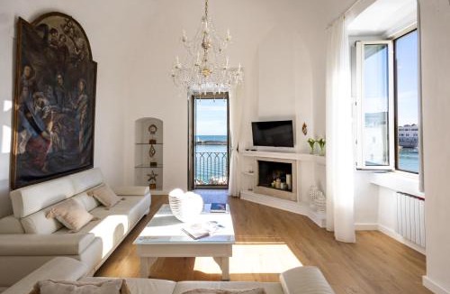 Trani Apartment | Monique Exclusive House