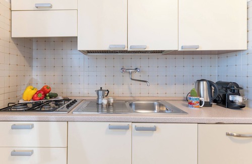 Marina di Ostuni Apartment | Monolocale vista giardino-Studio-Balcony-Private Bathroom