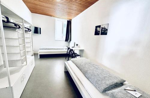 Balsthal Apartment | Monteurzimmer - Worker's accommodation - ZIMMERzuVERMIETEN in Balsthal Solothurn