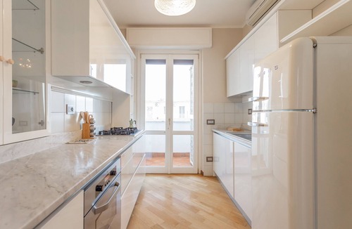 Gianicolo Apartment | Monteverde 2BDR Penthouse