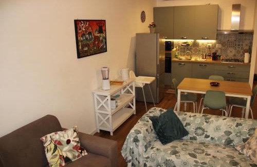 Quartiere XXXIII Lido di Ostia Ponente Apartment | MyHome YourHome Trilocale con balcone