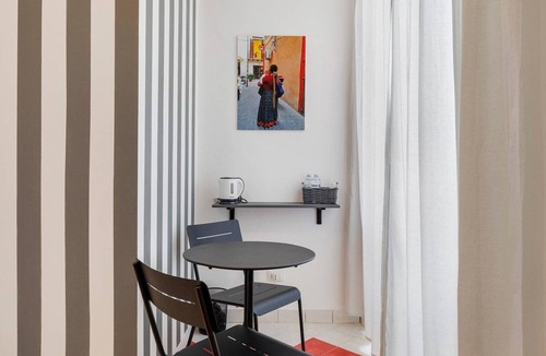 Corso dei Mille - Sant'Erasmo Apartment | Myla's Rooms 4 Apartment with Balcony, Wi-Fi and Air Conditioning