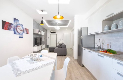 Sant'Agnello Apartment | New & Stylish two Bedroom Apartment with Balconies
