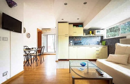 Quartiere XV Della Vittoria Apartment | Next to the Olympic Stadium and the Milvio Bridge
