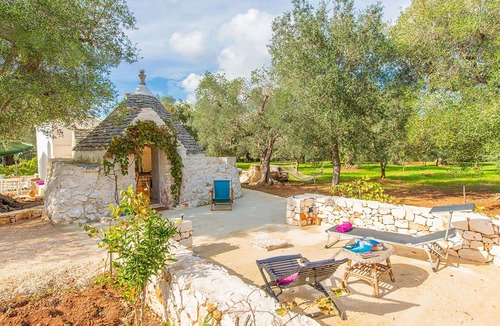 San Vito dei Normanni Apartment | Nice apartment for 3 guests with WIFI, A/C, TV and veranda, close to Ostuni