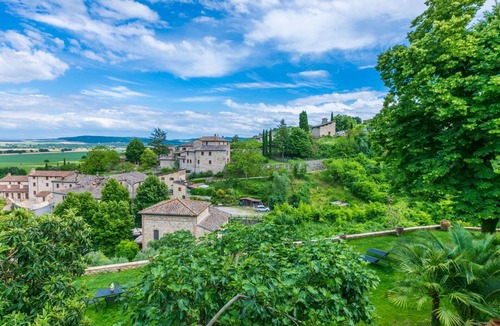 Stigliano Apartment | Nice apartment for 3 guests with WIFI, TV, patio, pets allowed and panoramic view