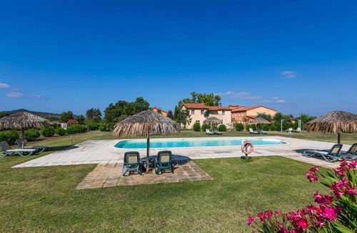 Scarlino Apartment | Nice apartment for 4 guests with pool, WIFI, A/C, TV, terrace, pets allowed and panoramic view
