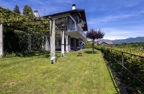 Trarego Viggiona Apartment | Nice apartment for 4 people with WIFI, TV, patio and pets allowed