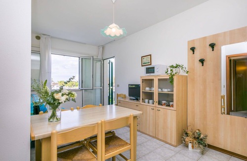 Old Town Apartment | Nice apartment for 4 people with A/C, pool, WIFI, TV and terrace