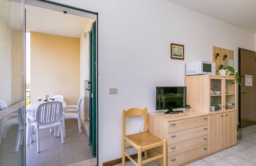Old Town Apartment | Nice apartment for 4 people with A/C, pool, WIFI, TV and terrace