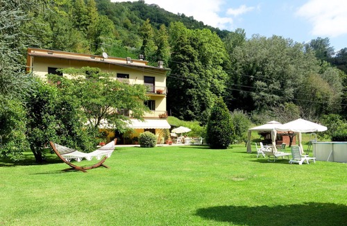 Casoli Apartment | Nice apartment for 5 guests with WIFI, pool, TV and patio