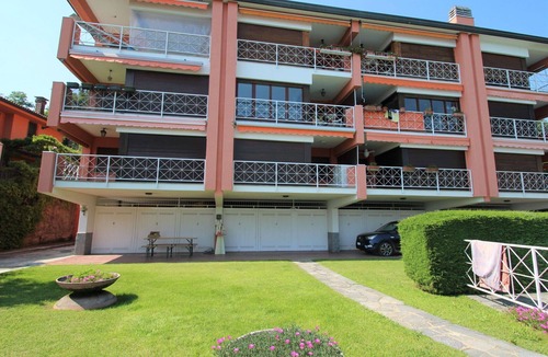Monvalle Apartment | Nice apartment for 5 guests with pool, WIFI, TV, balcony and pets allowed