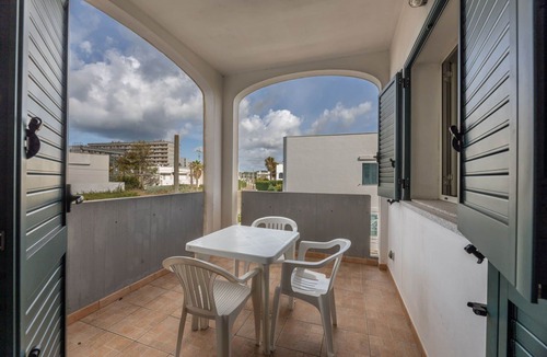 Rivabella Apartment | Nice apartment for 6 people with A/C, TV, balcony, pets allowed and panoramic view
