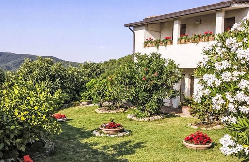 Canalicchio Apartment | Nice apartment for 4 guests with TV, patio and panoramic view