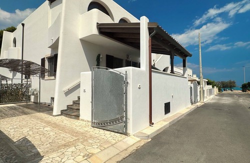 Specchiolla Apartment | Nice apartment for 4 people with WIFI, A/C, TV and veranda, close to Ostuni