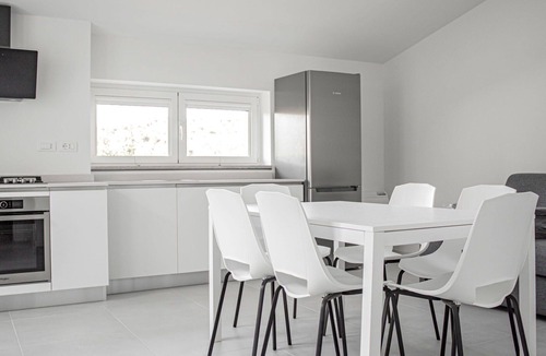 Sistiana House | Nice apartment in villa for 6 guests with WIFI, A/C, pool, TV and terrace