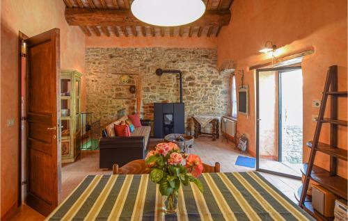 Semproniano Apartment | Nice Apartment In Loc Scalabrelli