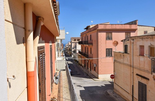 Trappeto Apartment | Nice apartment in Trappeto with WiFi