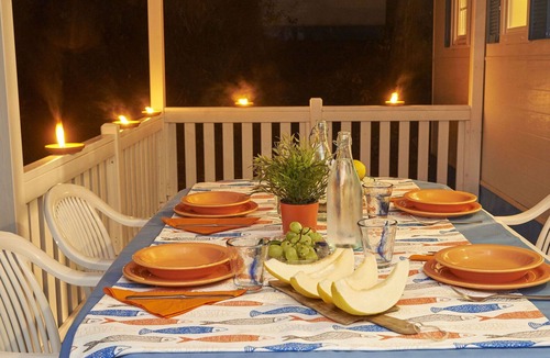 Baia Domizia House | Nice apartment in villa for 6 guests with WIFI, pool, A/C, TV and terrace