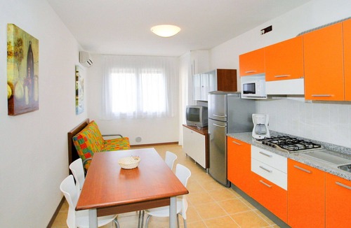 Torre di Fine House | Nice apartment in villa for 7 guests with A/C, pool, WIFI, TV and balcony