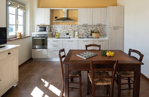 San Rocco House | Nice apartment in villa for 2 people with WIFI, pool, A/C and TV