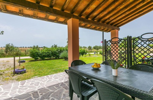 Sorano House | Nice apartment in villa with pool, hot tub, A/C, WIFI, TV, terrace, pets allowed and parking