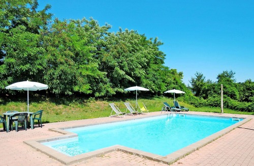 Bagnoregio Villa | Nice apartment in villa for 2 people with pool, WIFI and patio