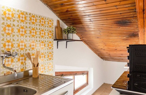 Loreto Apartment | Nice apartment with WIFI, A/C, TV, terrace, pets allowed and panoramic view, close to Porto Reca.