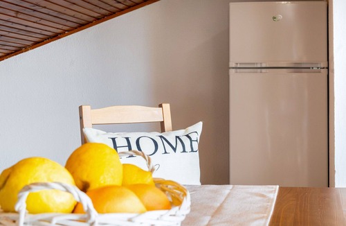Loreto Apartment | Nice apartment with WIFI, A/C, TV, terrace, pets allowed and panoramic view, close to Porto Reca.