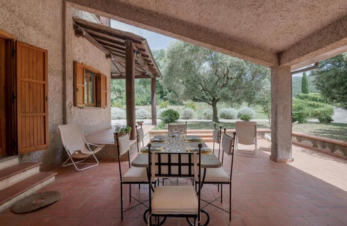 Configni House | Nice Home In Configni