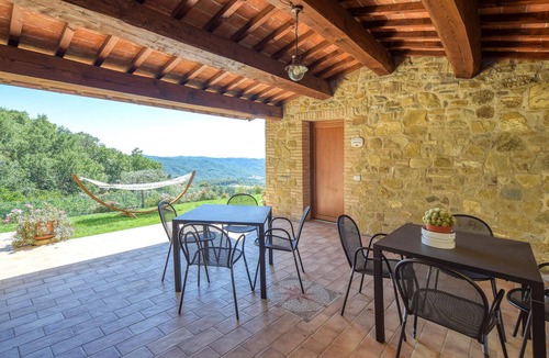 Gualdo Cattaneo House | Nice home in Gualdo Cattaneo with WiFi