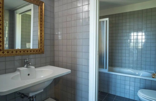 Agello Bed & Breakfast | Nice room with pool, A/C, WIFI, TV, patio, pets allowed and panoramic view, close to Perugia