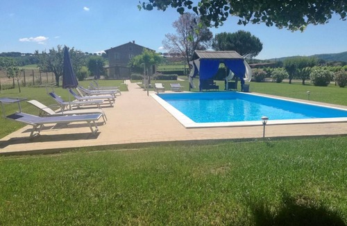 Torgiano House | 'Nido' mit Pool by Interhome