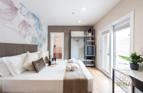 Quartiere XXXV Lido di Castel Fusano House | Nina Rooms Guesthouse - Seaview, luxury design, private patio, A-C
