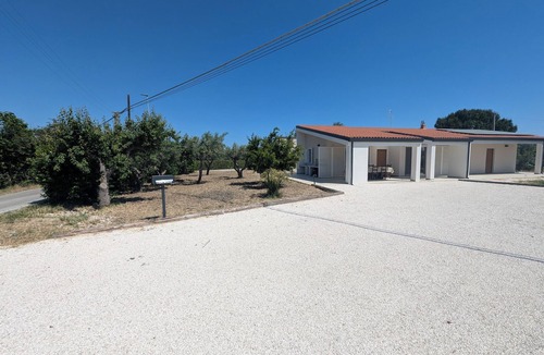 Ortona Villa | NOEMI HOUSE a stone's throw from the Ripari di Giobbe, Regional Nature Reserve